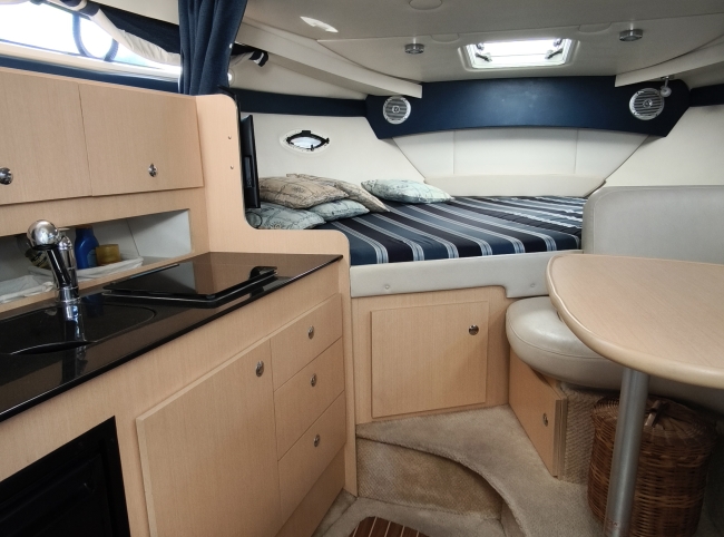 Bayliner Cruiser 330