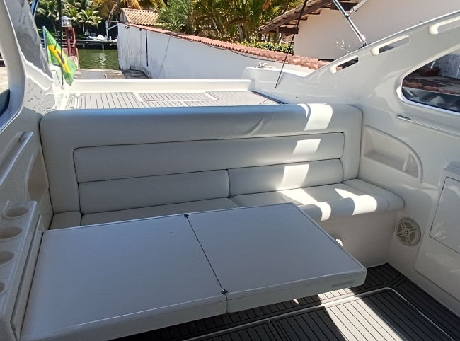 Intermarine Excalibur 39