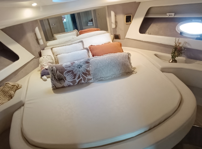 Intermarine 380 Full