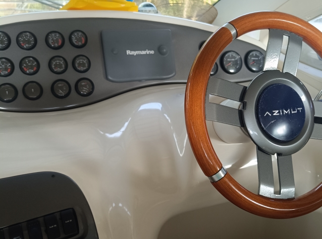 Intermarine 380 Full