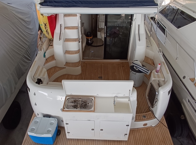 Intermarine 380 Full