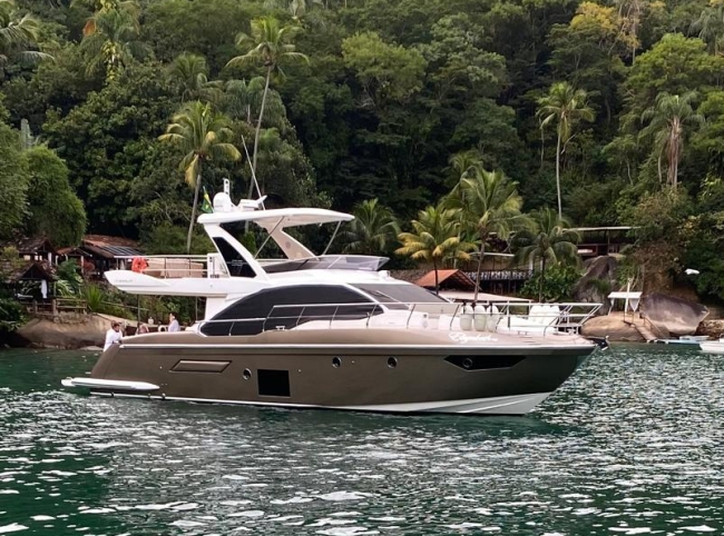 Azimut 56