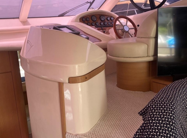 Intermarine 500 Full