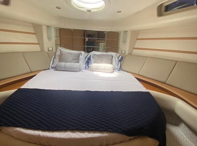 Intermarine 500 Full